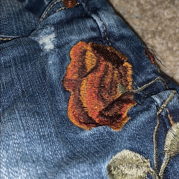 LOWBALLS ACCEPTED embroidered denim shorts - Picture 2 of 4